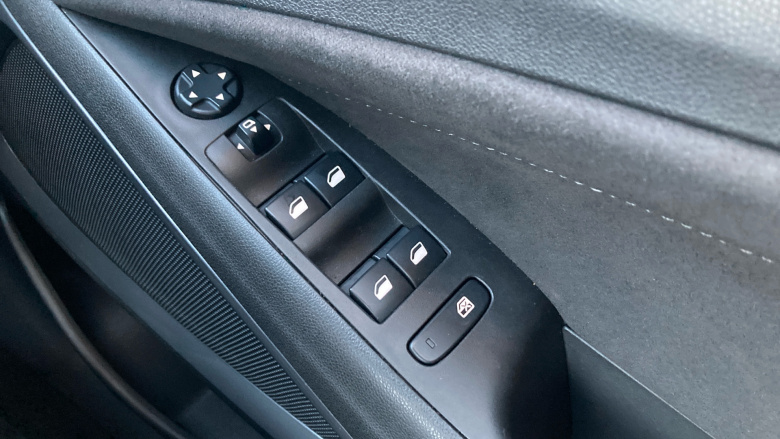 Vauxhall Crossland 1.2 Turbo [130] Ultimate 5dr Petrol Hatchback